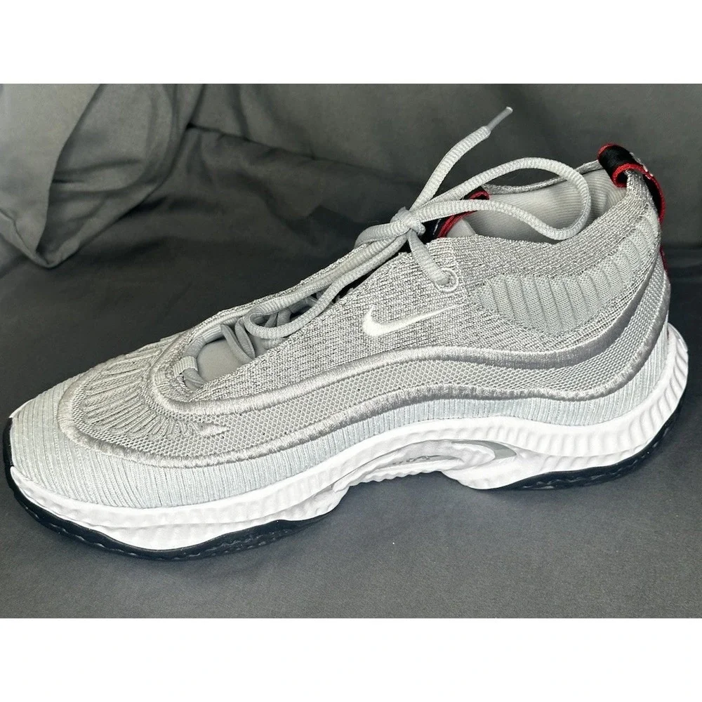 Nike cosmic unity